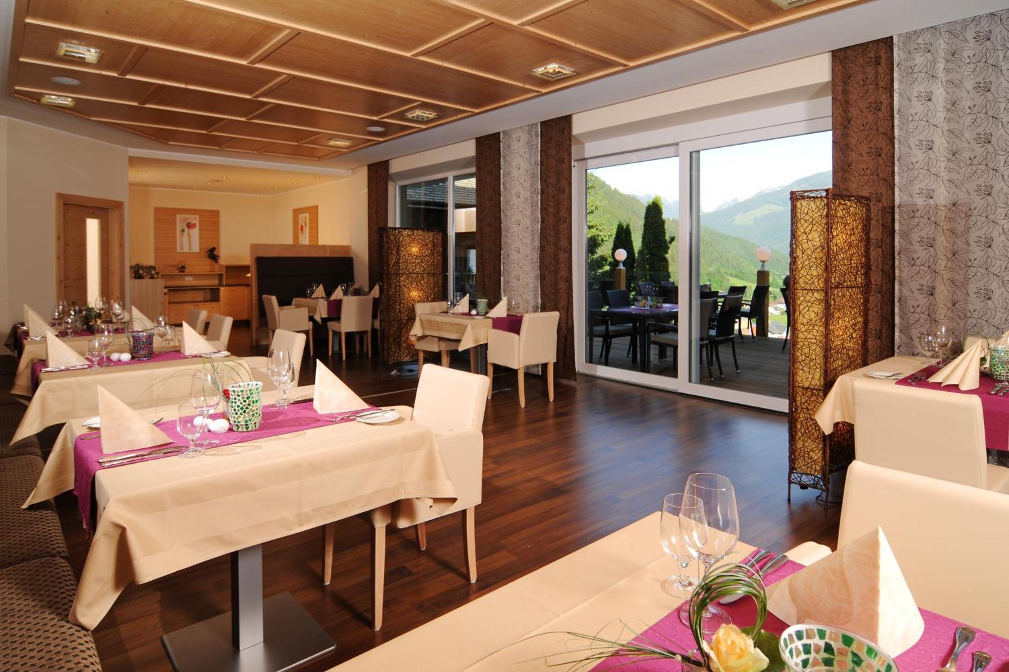 Winklern  Hotel Tauernstern מראה חיצוני תמונה