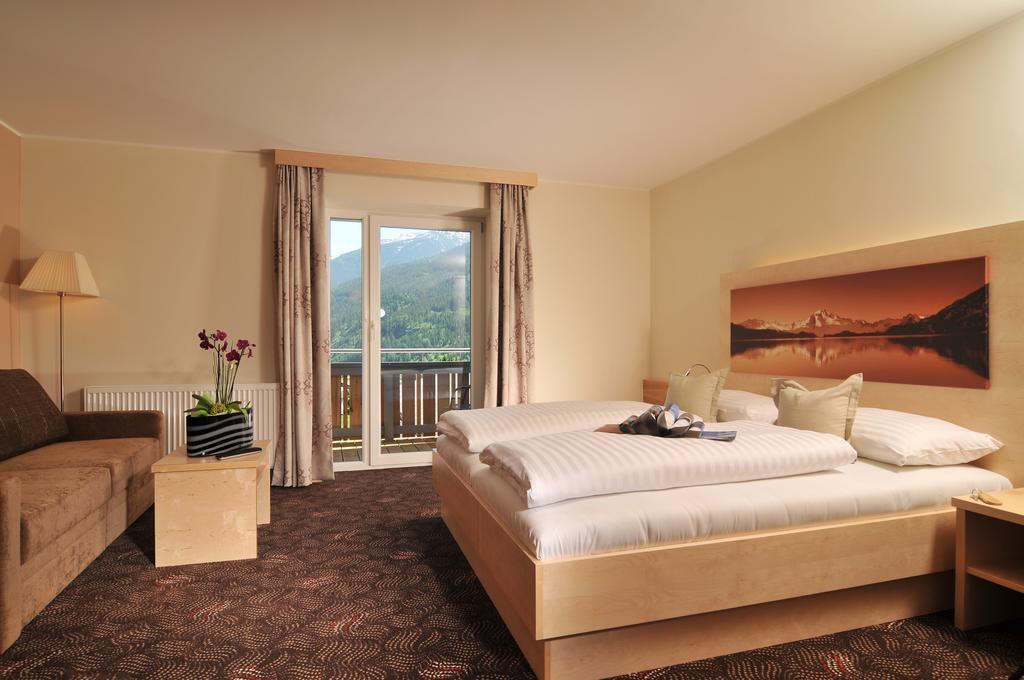 Winklern  Hotel Tauernstern מראה חיצוני תמונה